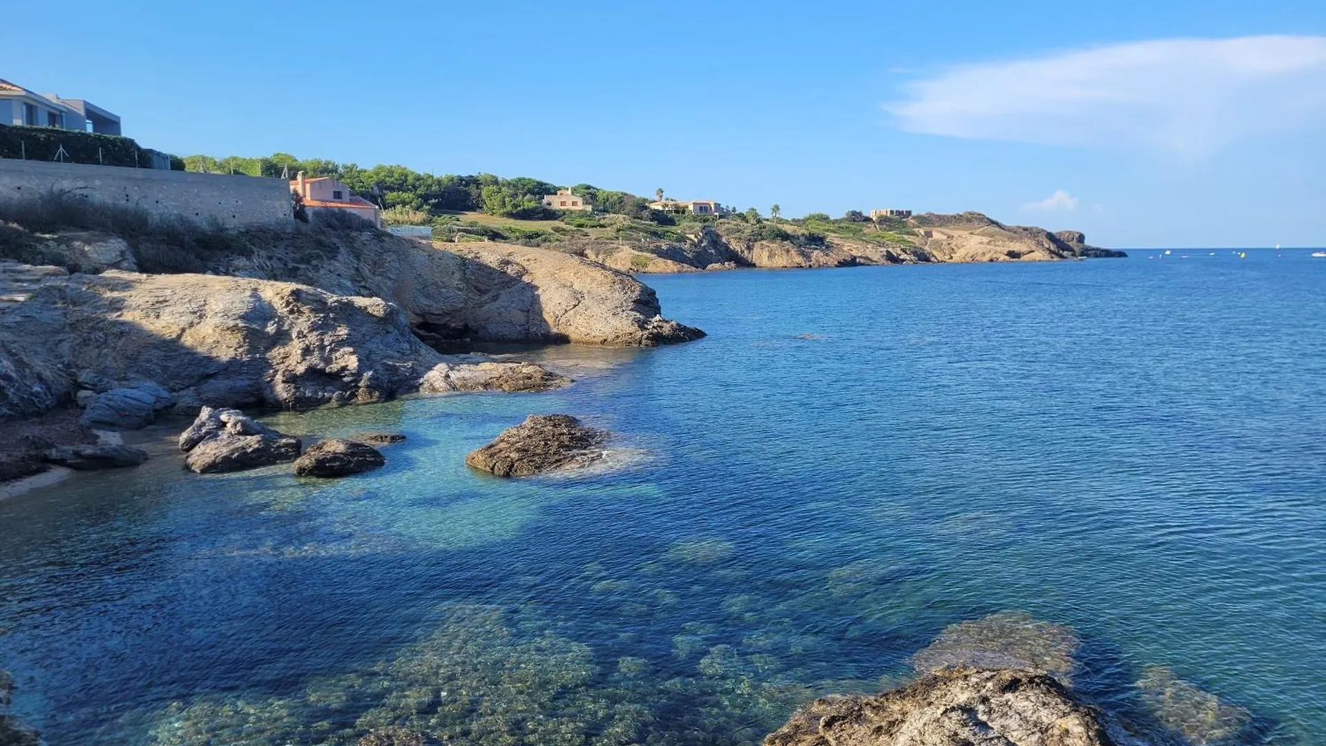 Six Fours Les Plages, Les Pieds Dans L'Eau Six-Fours-les-Plages France