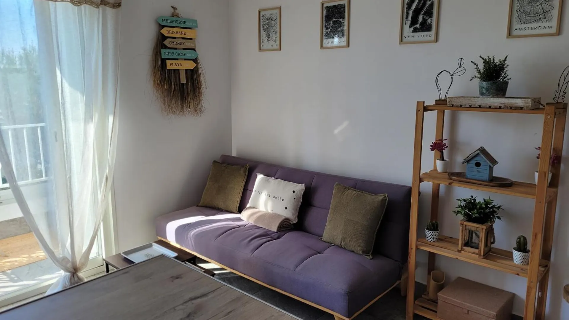 Six Fours Les Plages, Les Pieds Dans L'Eau Six-Fours-les-Plages Apartment